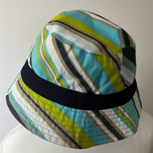 2 Cute Reversible Bucket Hats